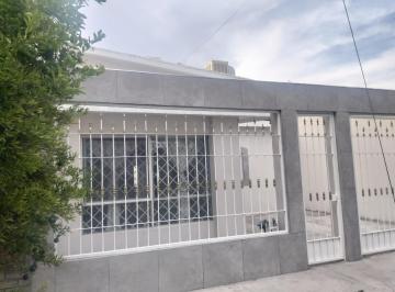 Casa · 117m² · 3 Recámaras · 3 Estacionamientos · Casa en Venta en Villas Residenciales, Torreón