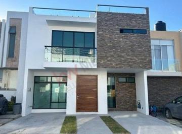 Casa · 175m² · 3 Recámaras · 2 Estacionamientos · Venta de Casa Nueva en Foret Residencial Tercera Sección