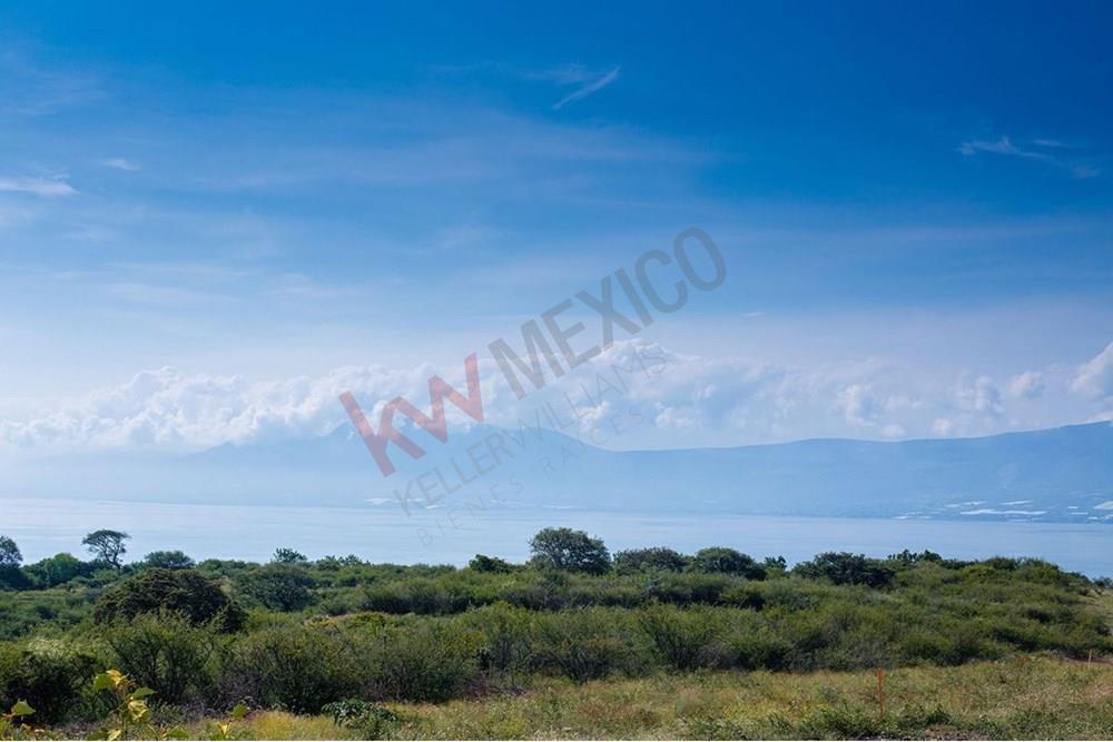 Lot for Sale in Ajijic, Jalisco