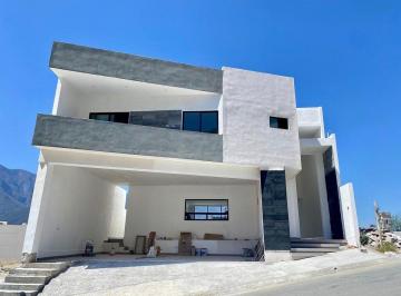 Casa · 400m² · 3 Recámaras · 3 Estacionamientos · Casa en Venta en Castaños del Vergel, El Uro, Carretera Nacional, Monterrey
