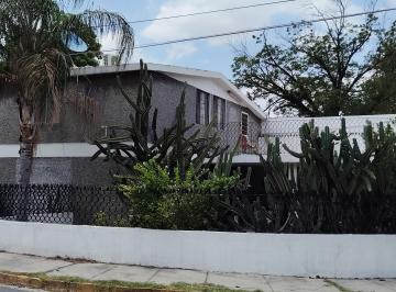 Casa de 4 habitaciones, Monterrey · Casa en Venta en Burócratas