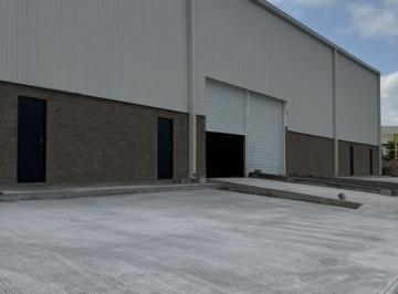 Bodega comercial · 1727m² · 11 Estacionamientos · Renta de Bodega Industrial en Santa Catarina