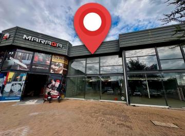 Local comercial · 150m² · 120 Estacionamientos · Local en Renta Plaza Bajío, Blvd. Hermanos Aldama