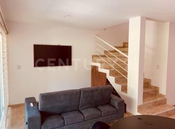 Casa de 3 habitaciones, Xochitepec · Casa en Cumbres Tulipanes, Privada con Alberca, Xochitepec, Morelos