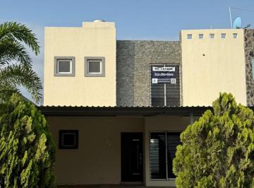 Casa · 140m² · 3 Recámaras · 1 Estacionamiento · Casa en Nuevo Ixtapa