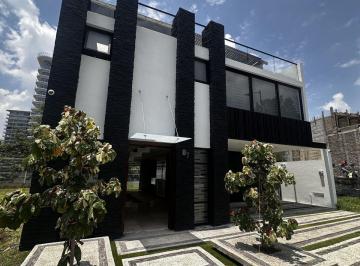 Casa en condominio de 3 habitaciones, Zapopan · Casa en Venta en La Toscana