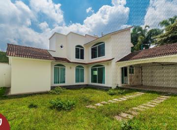 Casa de 3 habitaciones, Xalapa · Casa en Venta, Xalapa, Ánimas. Excelente Ubicación, Cerca de Servicios