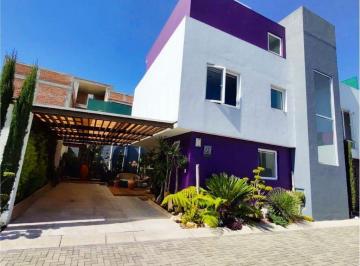 Casa · 300m² · 4 Recámaras · 4 Estacionamientos · Casa en Renta en Residencial Quinta Robles