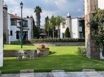 Casa de 3 habitaciones Renta MN 22,000 · Casa en Venta Capital Sur