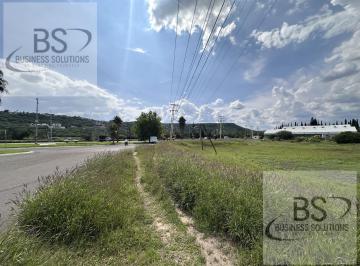 Terreno / Lote · 8392m² · Kl/ Terreno en Venta con Uso de Suelo Comercial y de Servicios. en Esquina.