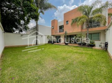 Casa de 4 habitaciones, Naucalpan de Juárez · Casa en Venta, Col. Lomas de Tecamachalco. Naucalpan, Estado de México