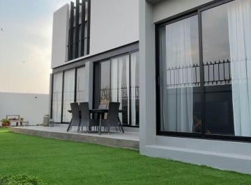 Casa de 4 habitaciones, Querétaro · Casa en Venta en La Vista Residencial