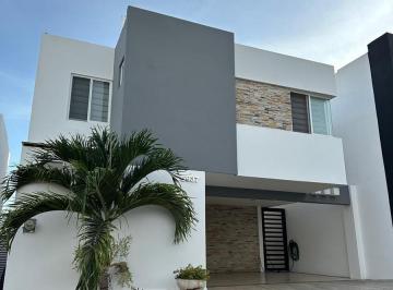 Casa · 139m² · 3 Recámaras · 2 Estacionamientos · Casa en Venta Privada La Perla Premium por Perisur Culiacan Sinaloa
