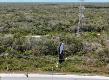 Terreno comercial , Solidaridad · 159.15 Ha en Venta Playa del Carmen, San José Ixche. L