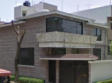 Casa de 4 habitaciones, Coyoacán · Casa en Paseo de Las Higueras en Recuperacion Bancaria