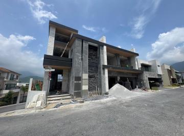 Casa · 837m² · 4 Recámaras · Casa en Venta Residencial y Club de Golf La Herradura, Monterrey, Carretera Nacional