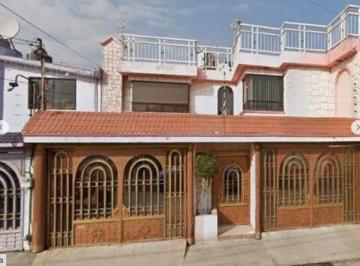Casa de 3 habitaciones, Coacalco de Berriozábal · Venta de Casa en Bosques de Valle, Estado de Mexico. Recuperacion Bancaria