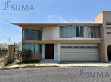 Casa · 337m² · 3 Recámaras · 2 Estacionamientos · Casa en Venta en Fracc. Playas del Conchal, Alvarado Veracruz.
