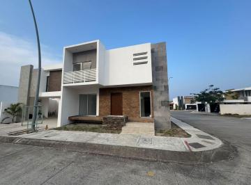Casa de 3 habitaciones, Boca del Río · Casa en Venta en Lomas del Dorado Boca del Río | Arlette Flores
