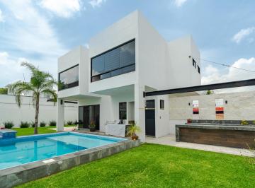 Casa en condominio de 3 habitaciones, Atlatlahucan · ¡Tu Refugio Ideal en Oaxtepec Te Espera!