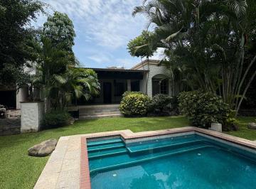 Casa de 4 habitaciones, Cuernavaca · Hermosa Casa en Acapatzingo