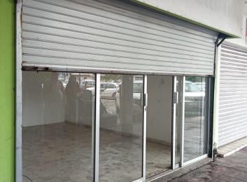 Local comercial · 112m² · 3 Recámaras · 10 Estacionamientos · Local en Venta Pza. de Las Américas. Queretaro