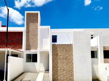 Casa · 140m² · 3 Recámaras · 1 Estacionamiento · Casa en Venta en San Juan del Rio Queretaro