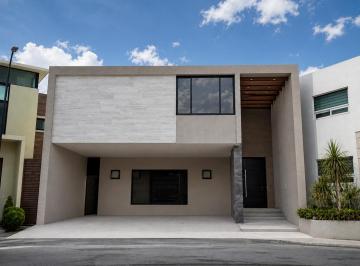 Casa de 4 habitaciones, Monterrey · Casa en Venta en Monterrey Zona Carretera Nacional La Joya Residencial