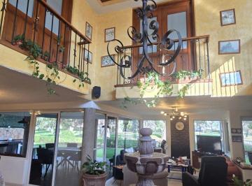Casa de 4 habitaciones, San Juan del Río · Casa Amueblada de Lujo en Club de Golf San Gil