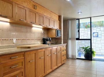 Casa en condominio de 4 habitaciones, Naucalpan de Juárez · Casa en Venta en Lomas de Tecamachalco con Jardín | Calle Cerrada y Seguridad 24/7