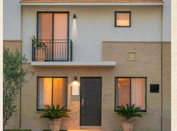 Casa en condominio · 121m² · 4 Recámaras · 2 Estacionamientos · Casas Nuevas en Venta, Zona Zakia, El Marques, Queretaro