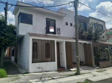 Casa de 4 habitaciones, Tonalá · Casa en Venta en Loma Dorada Sección A, Tonalá Jalisco
