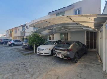 Casa de 3 habitaciones, Zapopan · Casa en Venta en El Colli Urbano en Coto