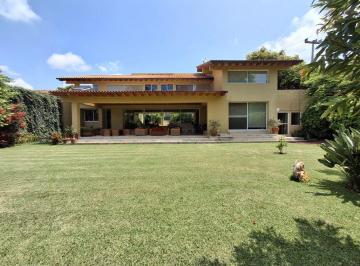 Casa · 472m² · 3 Recámaras · Casa 3 o 4 Recámaras y Estudio en Tamoanchán