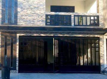 Casa · 180m² · 3 Recámaras · 2 Estacionamientos · Casa en Venta Jardines de San Patricio