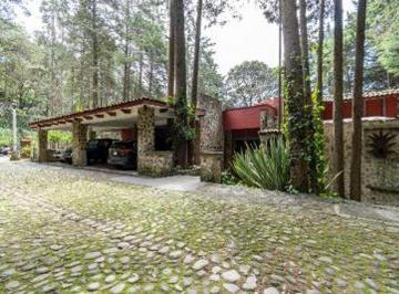 Terreno / Lote · 2300m² · 6 Recámaras · 4 Estacionamientos · Casa en Venta Hacienda San Martin Ocoyoacac