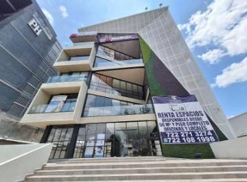 Local comercial · 301m² · 1 Estacionamiento · Local en Renta Torre Lúa Leona Vicario, Metepec