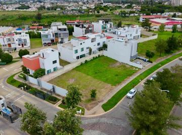 ¡Descubre el lugar perfecto para tu nuevo hogar! Este terreno de 330.51 m² es un · Terreno en Venta en Valle Imperial