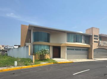 Casa · 337m² · 3 Recámaras · 2 Estacionamientos · Casa Cpn Alberca en Venta en Playas del Conchal