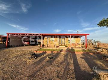 Casa · 99m² · 2 Recámaras · 31 Estacionamientos · Casa de Campo en Venta en Cañon de Jacales en Chihuahua, Chih.