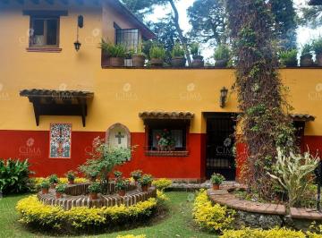 Casa en condominio · 194m² · 2 Recámaras · 1 Estacionamiento · Venta Cabaña en El Bosque - V238