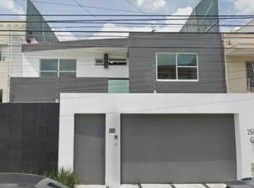 Casa de 3 habitaciones, Guadalajara · Venta de Casa en Colomos Guadalajara Jalisco