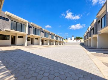 Casa · 108m² · 3 Recámaras · 1 Estacionamiento · Casa en Venta en El Coyol