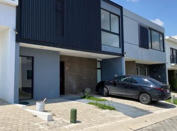 Casa en condominio de 3 habitaciones, Tlajomulco de Zúñiga · Casa en Venta en Fraccionamiento Casa Fuerte