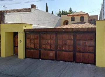Casa de 4 habitaciones, Guadalajara · Casa en Venta en Calle Río Tizapán, Col. Atlas, Guadalajara, Jal