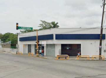 Edificio · 1381m² · Local en Jardines de Tuxpan