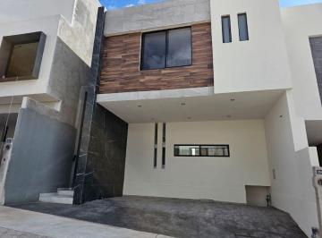 Casa de 4 habitaciones, San Luis Potosí · Casa en Venta, 4 Recamaras Lomas de Chapultepec Slp 8.5 Mdp