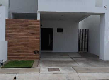 Casa de 3 habitaciones, Colima · Casa en Venta Fraccionamiento Punto Rioja Zona Norte Colima 3 Habitaciones 3 Baños