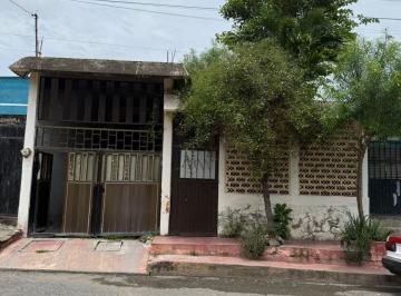 Casa de 1 habitación, Veracruz · Casa en Venta a Unos m de La Calle Arista! en Pocitos y Rivera!