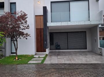 Casa de 4 habitaciones, San Andrés Cholula · Espectacular Casa en Renta en Lomas de Angelópolis 4 Recámaras. Una en Planta Baja